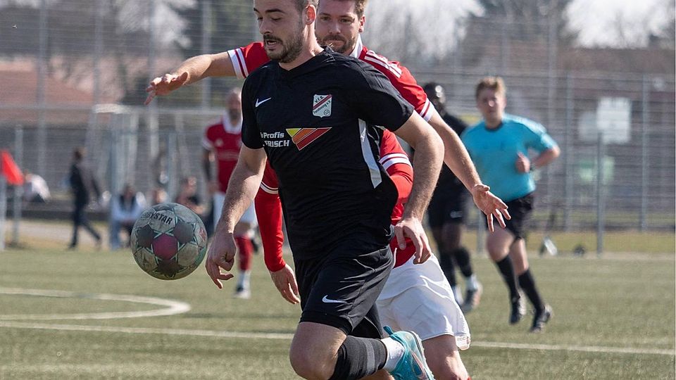 Schnell im Vorwärtsgang: Forstinnings Dimitar Kirchev (hier im jüngsten Bezirksliga-Auftritt) netzte im Toto-Pokalspiel in Neuhadern gleich doppelt ein.