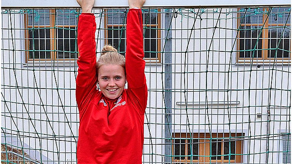 Ricarda Walkling hat in ihrer jungen Karriere schon einiges erlebt. Am Wochenende wurde die 19-Jährige zum zweiten Mal mit dem Frauen-Team des FC Bayern München deutscher Meister. Im Sommer wechselt sie in die USA.  Foto: Christoph Lotter