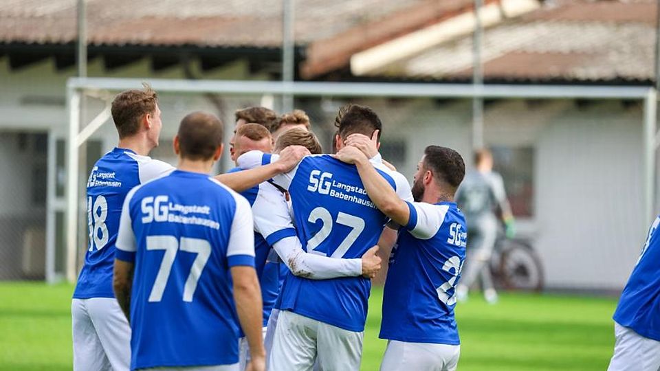 Zurück zu erfolgreichen Zeiten: Die SG Langstadt/Babenhausen hofft auf Zählbares an diesem Spieltag in der Fußball-Verbandsliga.	Foto: Guido Schiek