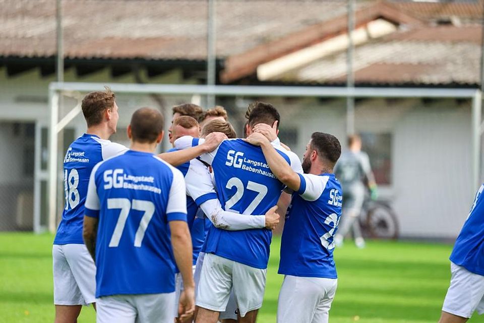 Zurück zu erfolgreichen Zeiten: Die SG Langstadt/Babenhausen hofft auf Zählbares an diesem Spieltag in der Fußball-Verbandsliga.	Foto: Guido Schiek