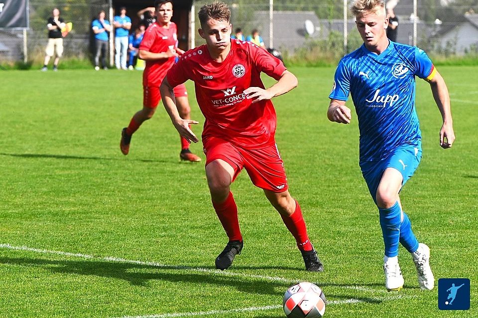 Mittelfeldmotor mit viel Zweikampfstärke und Führungsqualitäten: Leon Bauer (rechts) ist einer der Fixpunkte im Spiel von Ligaprimus SG Berndorf.