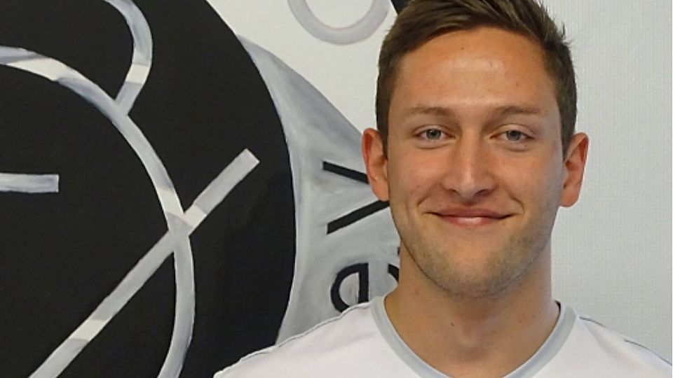 Trifft für den VfB Korschenbroich: Stefan Adrians.