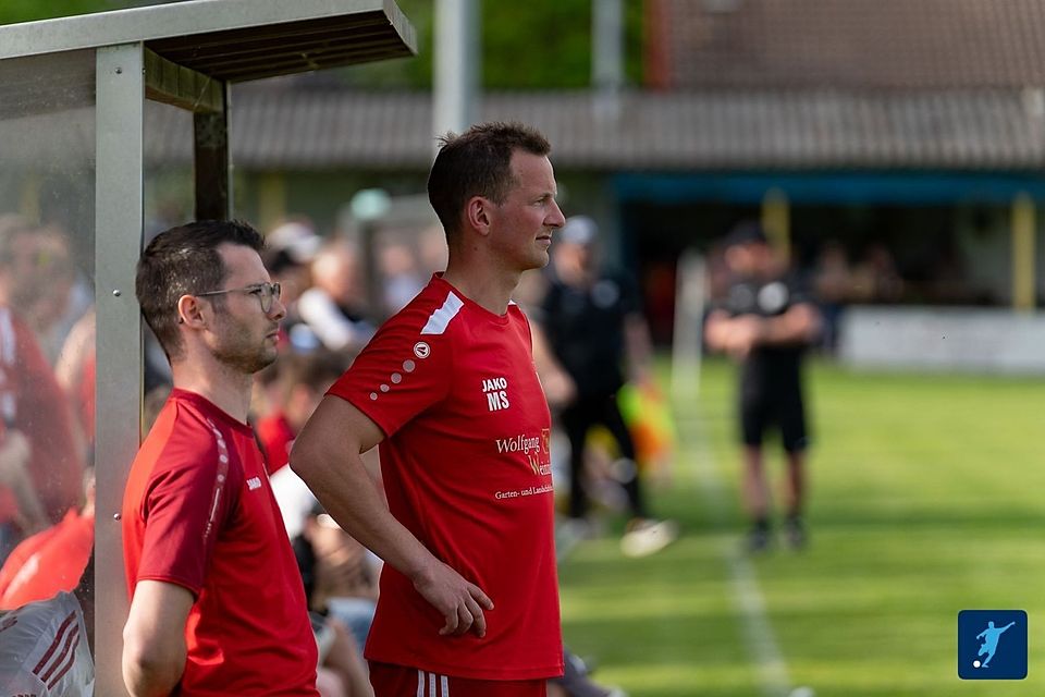 Patrick Edenhofer (rechts im Vordergrund) ist nicht mehr Spielertrainer des TSV Mamming 