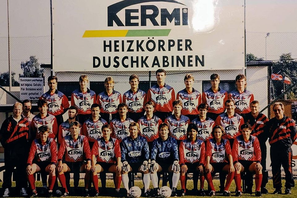 Mit der SpVgg Plattling kämpfte Alfred Kohlhäufl (mittlere Reihe, zweiter von rechts) in der damaligen 3. Liga um Punkte und Tore 