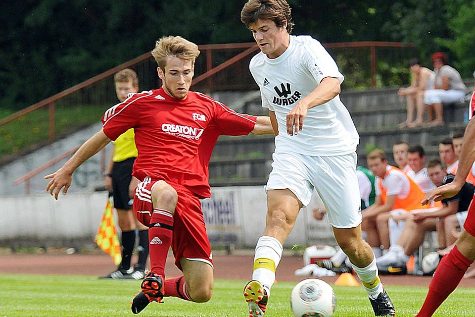 Ligaintern wechselt Marco Schlittmeier (links) vom FC Memmingen II zum Landesliga-Aufsteiger SC Ichenhausen.   F.: Walter Brugger