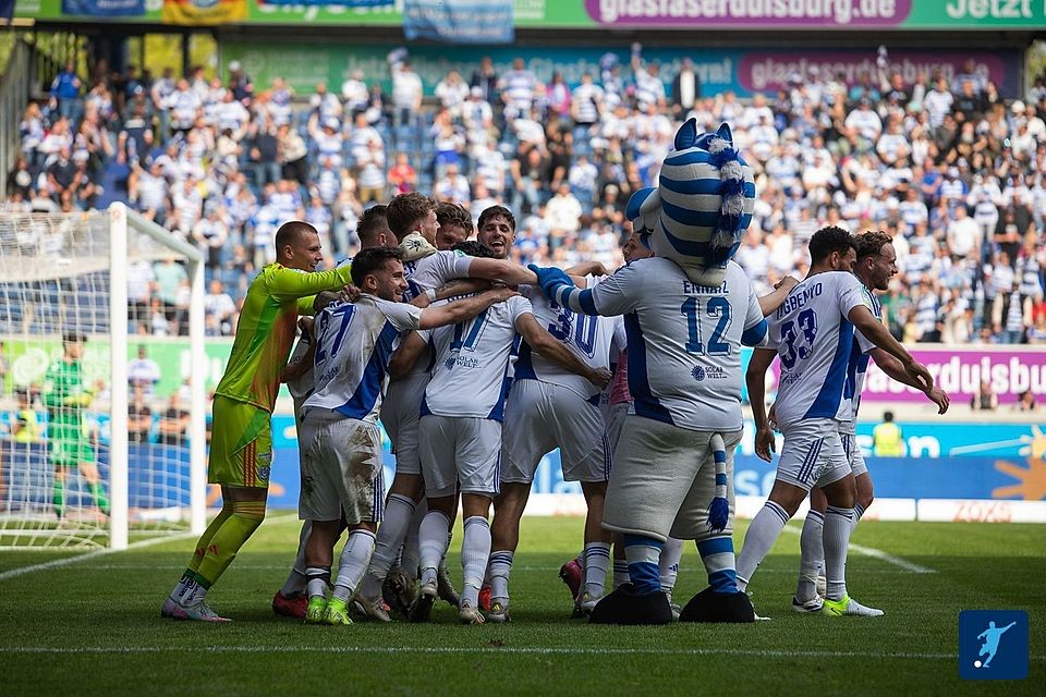 Jubel auf der Couch: MSV Duisburg steigt auf! 