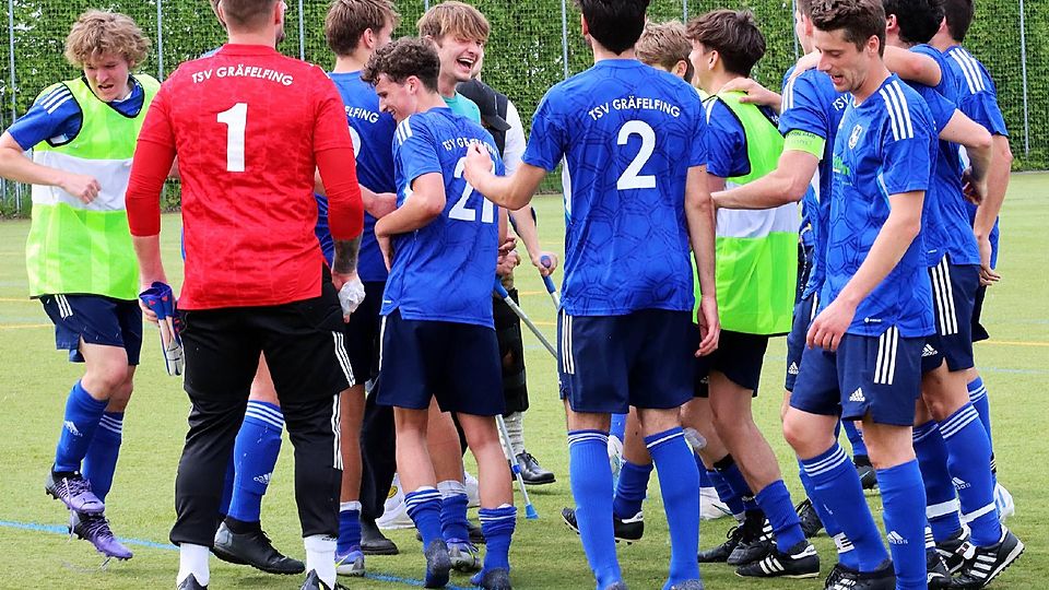 Jubelstimmung nach Abpfiff: Der TSV Gräfelfing verbesserte durch den Heimsieg gegen den TSV Milbertshofen seine Chance auf den Kreisliga-Klassenerhalt.