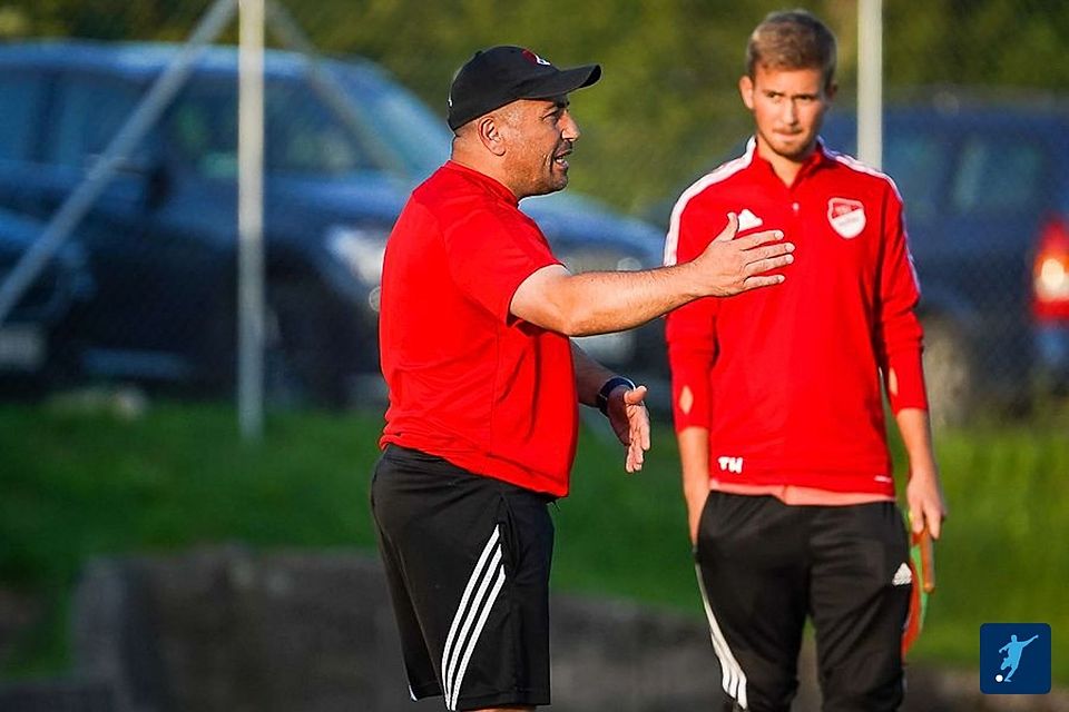 Atschi Yüce (li.) ist nicht mehr Trainer des TSV Nottau 