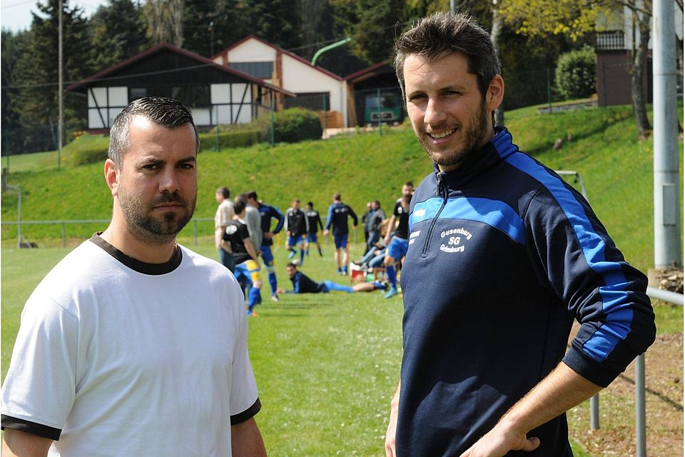 Nach einigen Rückschlägen ist das neue Spielertrainerduo wieder zuversichtlich: Patrick Hahn (rechts) und Timo Breuer von der SG Gusenburg/Grimburg. TV-Foto: Edgar Breit