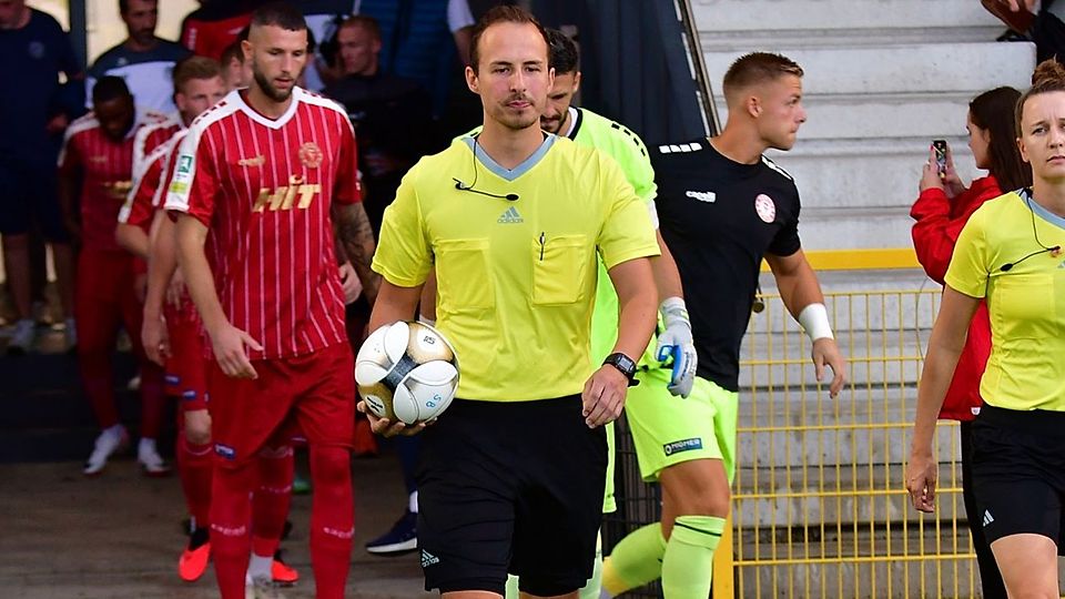 Patrick Holz (Mitte) war beim Spiel zwischen dem 1. FC Bocholt und Alemannia Aachen der heimliche "Man of the Match". 