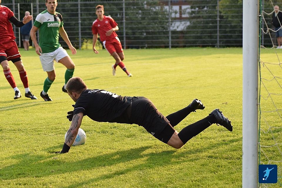 Weitnaus Keeper Kevin Schneider hielt seinen Kasten im Heimpsiel gegen den SVO Germaringen sauber.