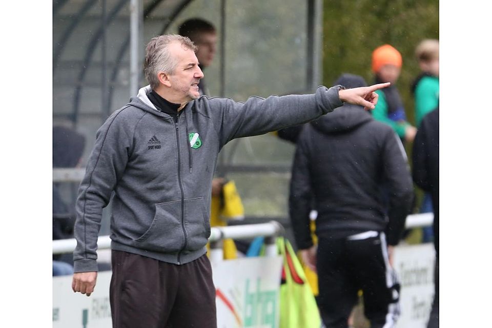 Gibt auch nächste Saison in Waldalgesheim die Richtung vor: Alemannia-Cheftrainer Elvir Melunovic.	Archivfoto: Edgar Daudistel