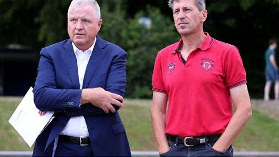 Kickers-Präsident Rainer Lorz  (links) und Martin Braun, der den Verein wohl verlassen wird. 