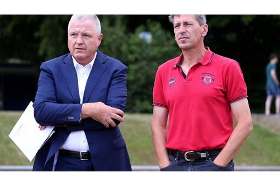 Kickers-Präsident Rainer Lorz  (links) und Martin Braun, der den Verein wohl verlassen wird. 