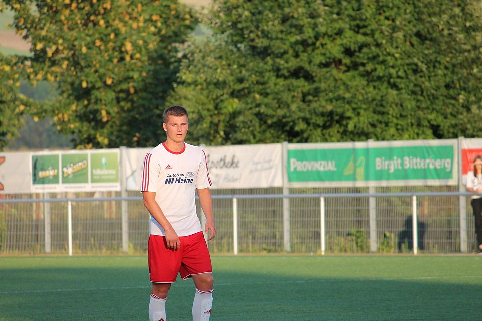 Philipp Werner trägt ab sofort das Trikot des Bezirksligisten FC Blau-Weiß Weser