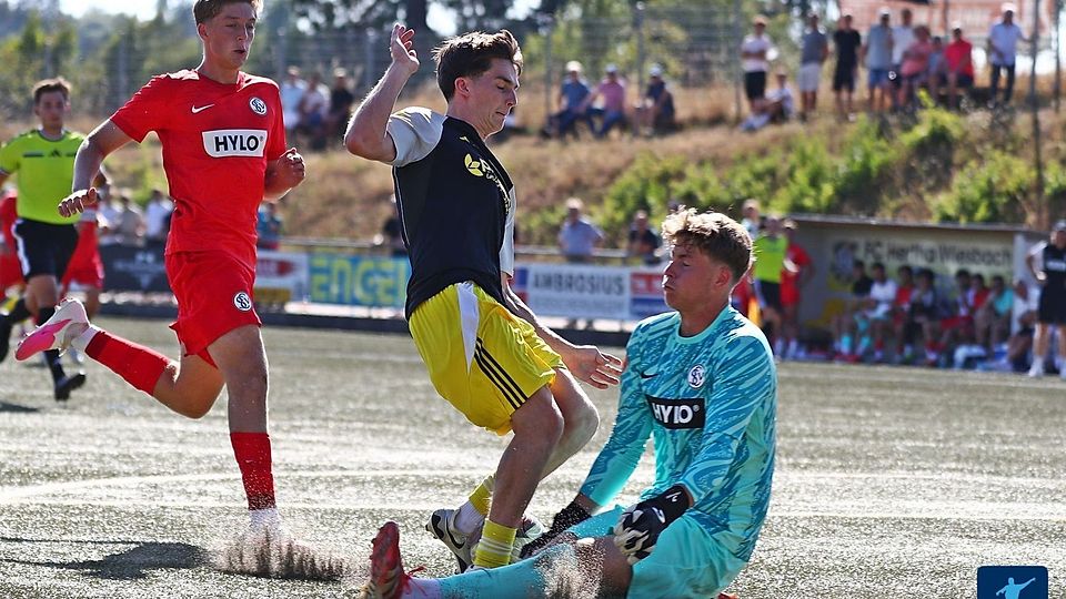 Torwart Elias Etringer war der der Garant für den ersten Sieg in der Oberliga für die SV ELversberg II. Archivfoto: Sport News Südwest