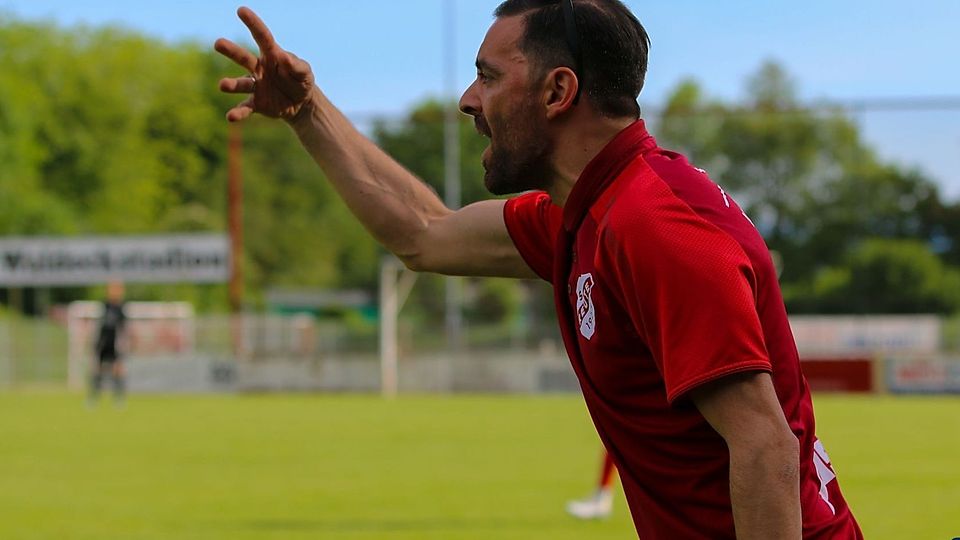 Der Aufstieg ist geglückt. Trainer Angelo Saggimo und der SC Reute spielen kommende Saison in der Bezirksliga. 