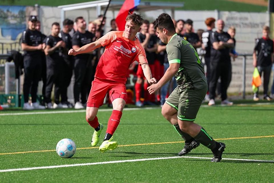 Will die SSV Brensbach beim TSV Höchst überraschen, dann kommt es auch auf ihn an: Maurice Silhanek (links).	Archivfoto: Joaquim Ferreira