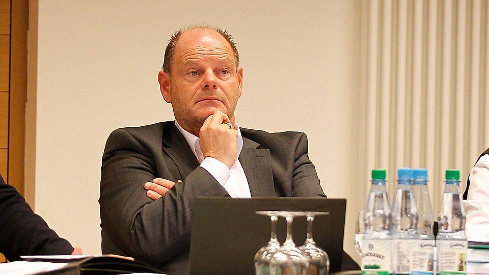BFV-Schatzmeister Jürgen Faltenbacher hat derzeit viele Sorgenfalten.