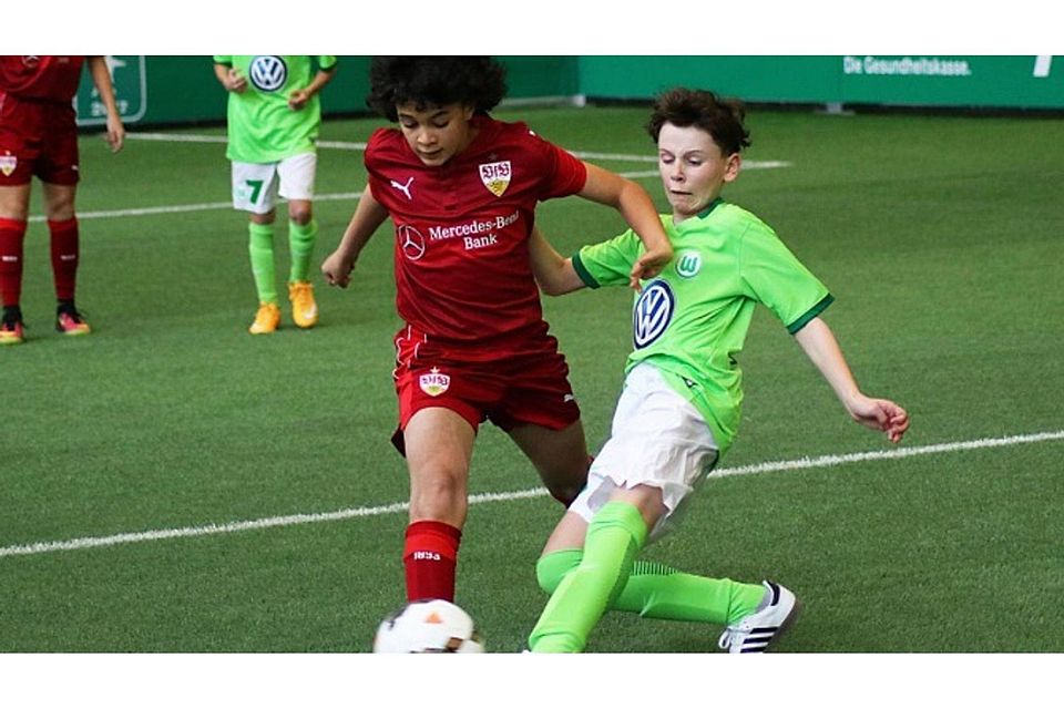 Zwei Teams, die sich noch Hoffnungen auf den Turniersieg machen dürfen: der VfB Stuttgart und der VfL WolfsburgF: Rabe Zwei Teams, die sich noch Hoffnungen auf den Turniersieg machen dürfen: der VfB Stuttgart und der VfL WolfsburgF: Rabe