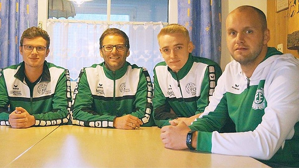 Sie bilden das neue Fußballgremium (von links): Johannes Steidle, Joachim Weiss, Sebastian Lenz und Franz Bader.	F.: Tobias Schlosser