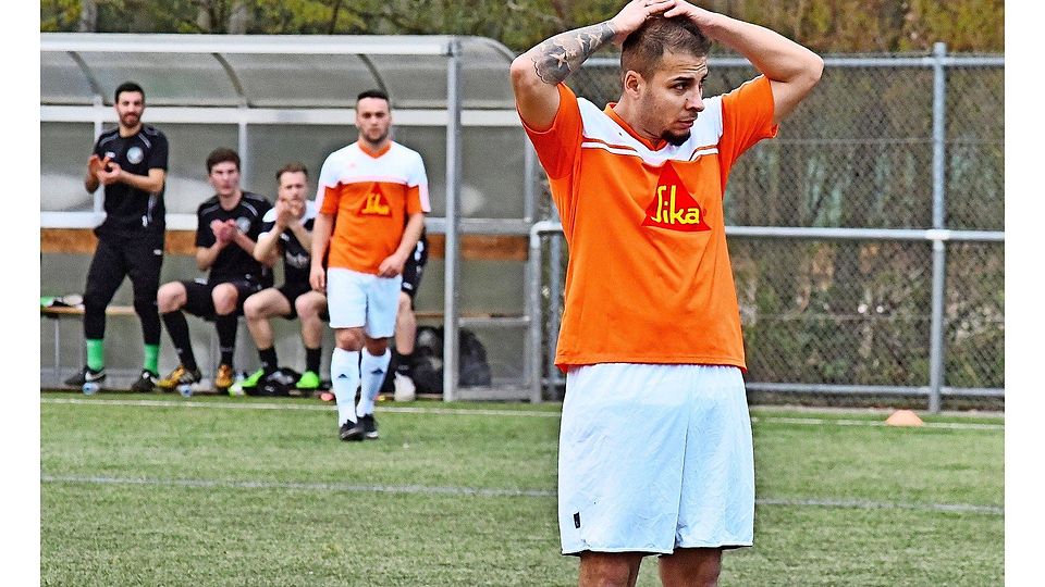 Die Mimik von Ugur Yilmaz (r.) sagt eigentlich alles: Der SC-Stürmer nach der ersten von zwei vergebenen Großchancen. Foto: Günter Bergmann