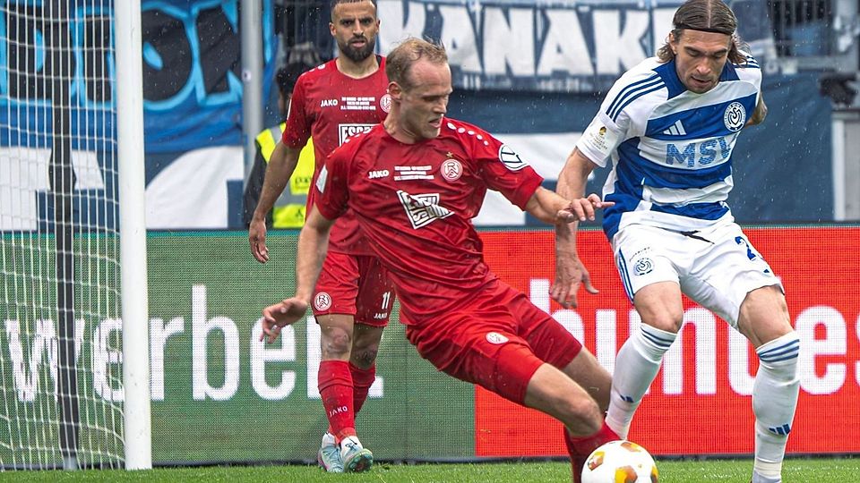Rot-Weiss Essen hat sich mit 2:1 gegen den MSV Duisburg durchgesetzt.