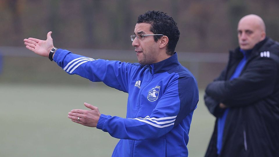 Möchte mit seiner Mannschaft die Nummer eins in Wiesbaden sein: 02-Trainer Khalid Ouhmid.  Archivfoto: Vigneron