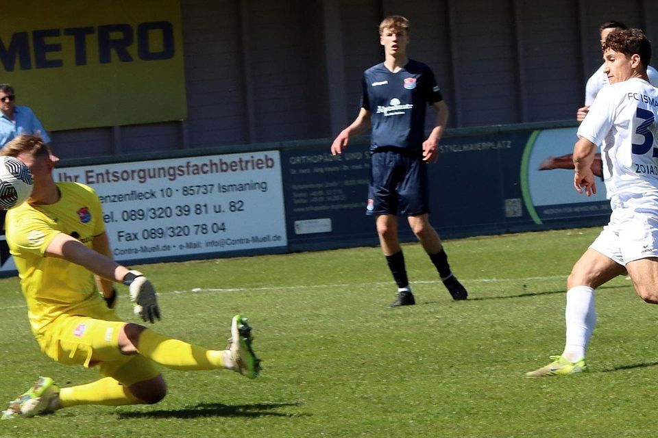 Perfekter Auftakt: Adam Zouaidi erzielt das 1:0 gegen Unterhaching II; später geht‘s für Ismaning den Bach runter.