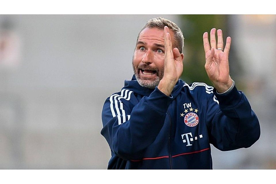 Bayern-Coach Tim Walter erwatet gegen Augsburg "Zwei Teams, die spielerisch überzeugen wollen“ (Foto: Leifer)