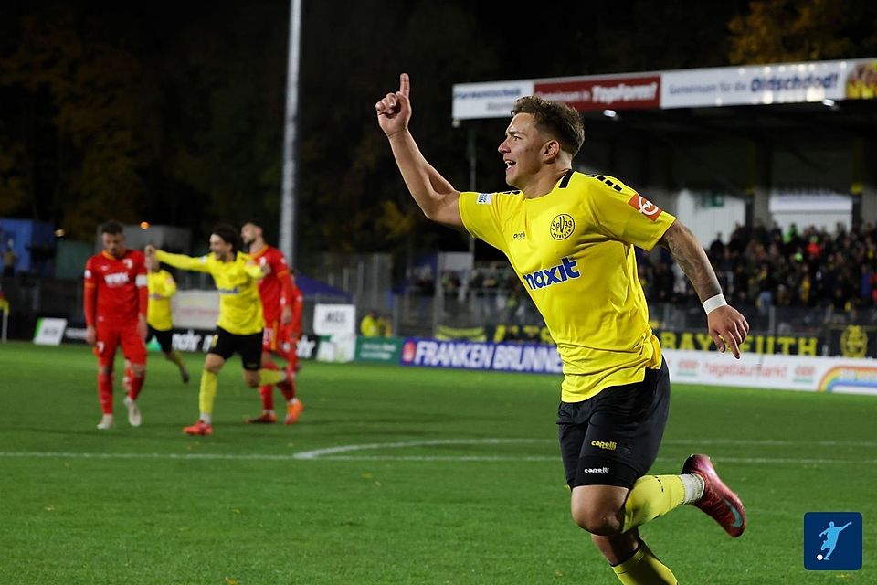 Auch Jakub Mintál hat sich wieder aus Bayreuth verabschiedet. Auch Jakub Mintál hat sich wieder aus Bayreuth verabschiedet.