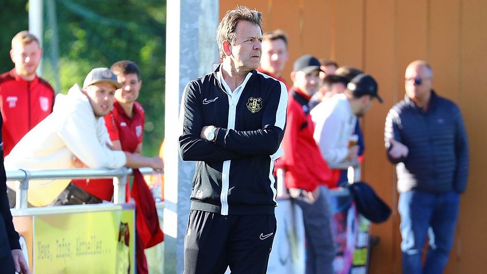 Steht künftig an der Seitenlinie des SV Zeitlarn: Edi Ipfelkofer.