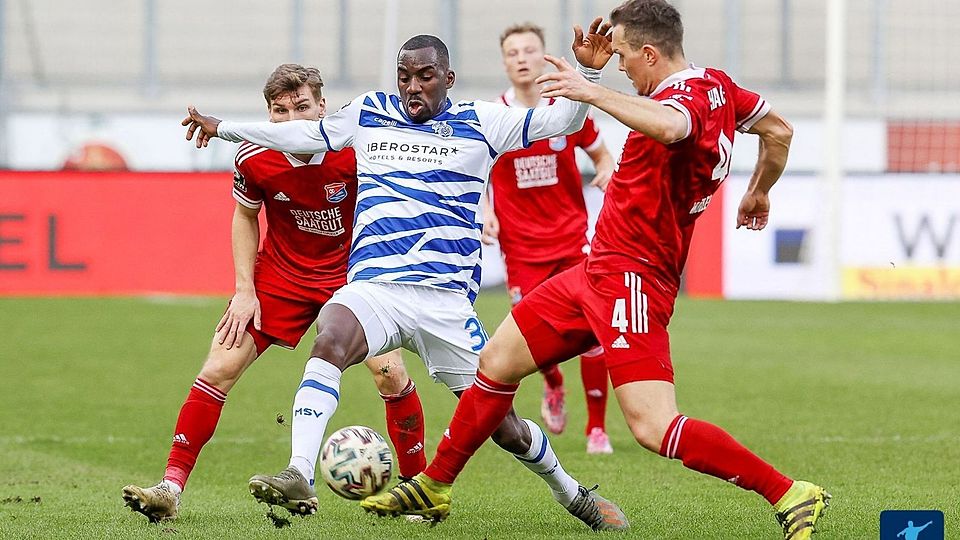 Wilson Kamavuaka beschert dem MSV Duisburg den Last-Minute-Ausgleich.