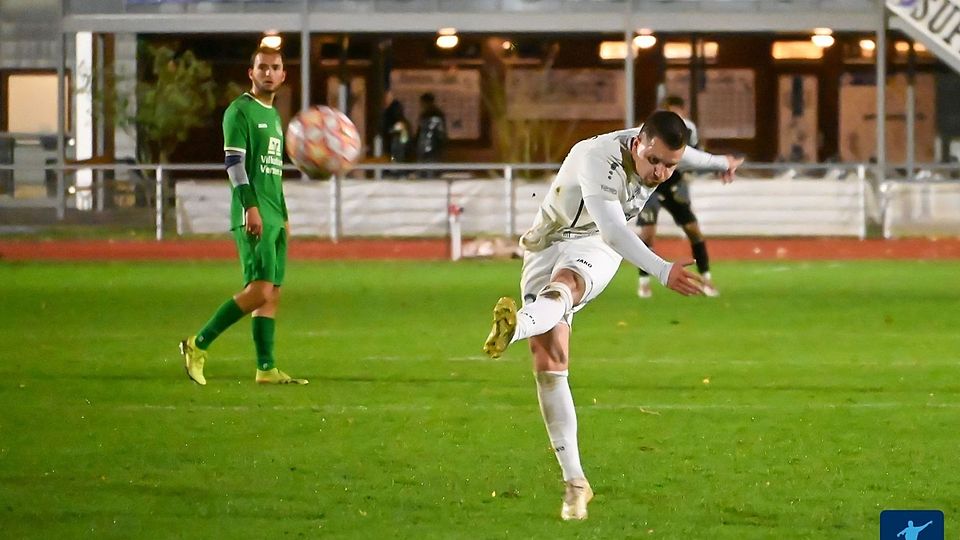 Der OSV Meerbusch gewinnt ohne Spiel. 