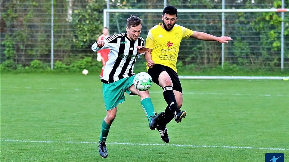 Machte einen großen Schritt Richtung Meisterschaft in der Kreisliga Staffel C: SV Rasensport (in schwarz-weiß).