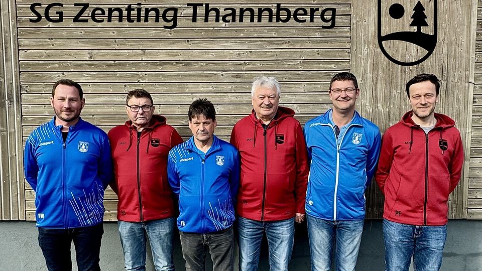 Die Verantwortlichen des SV Zenting und FC Thannberg beim gemeinsamen Gruppenfoto