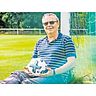 Rund 30 Jahre für den Fußball tätig: Der Rüsselsheimer Robert Neubauer muss all seine Ämter aus gesundheitlichen Gründen aufgeben.	Foto: Alexander Heimann