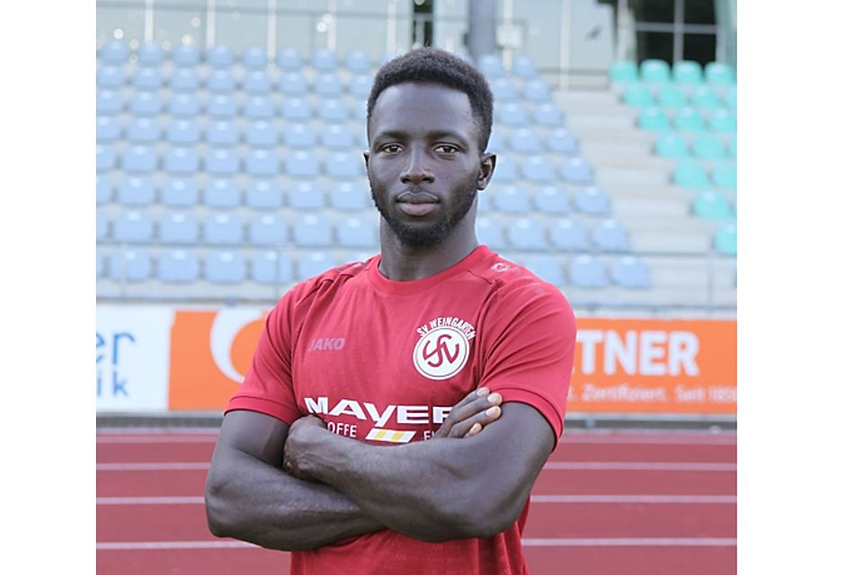 Saikou Drammeh der in der vergangenen Saison noch beim SV Weingarten aktiv war, spielt seit Ende Oktober für den SV Mochenwangen und erzielte gegen die SG Argental gleich einen Doppelpack (12., 40. Min.) 