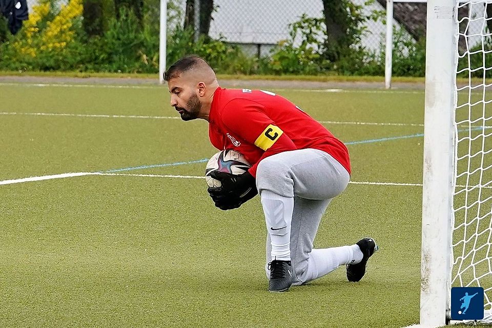 Torhüter wie Messi Azar dürfen den Ball künftig nur noch acht Sekunden in der Hand halten.