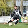 Dreimal musste Schierlings Keeper Schneider in der heutigen Partie gegen den ATSV Kelheim hinter sich greifen.