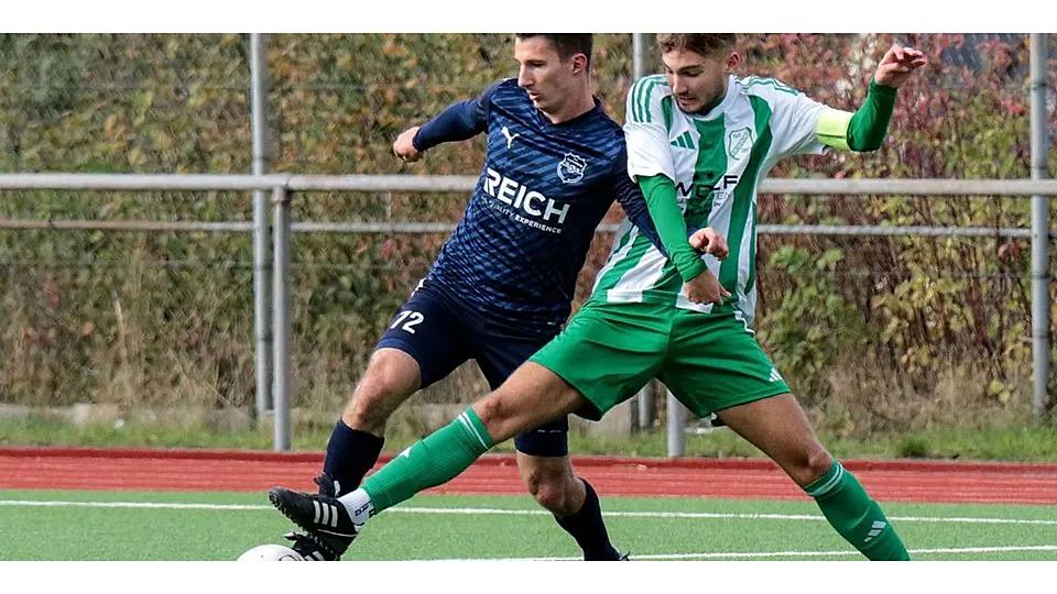 Der TuS Driedorf und Luca Schmidt (r.) setzen sich bei der SG Eschenburg II und Tobias Horch mit 3:1 durch. © Lorenz Pietzsch