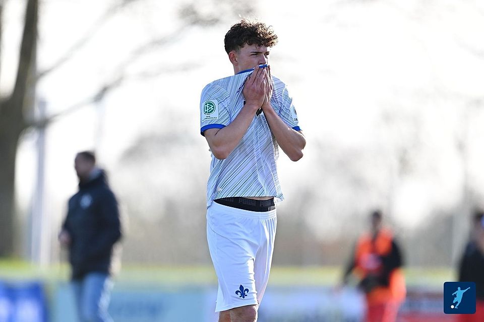 Bitter: Die „kleinen" Lilien verloren trotz zweifachem Comeback die Partie und lassen damit wichtige Punkte liegen im Kampf um Rang zwei. 