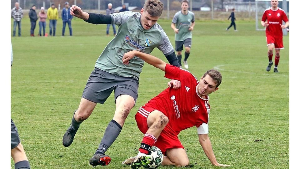 Sebastian Deiser vs Maximilian Tafertshofer (grau) SF Bichl vs SG Hungerbach 4:2, 16.11.2025, Kreisklasse 3.