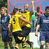 Thomas Hanselka und Dominik Bröll bejubelten einen 2:1-Sieg gegen den BC Rinnenthal, der jetzt absteigen muss. Der TSV Leitershofen indes geht in die eigentliche Relegation.  Foto: Oliver Reiser