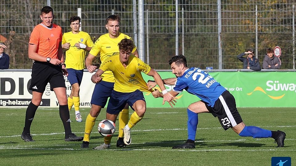 Neuenheim (gelb) und Bammental (blau) sind direkte Konkurrenten im Abstiegskampf.