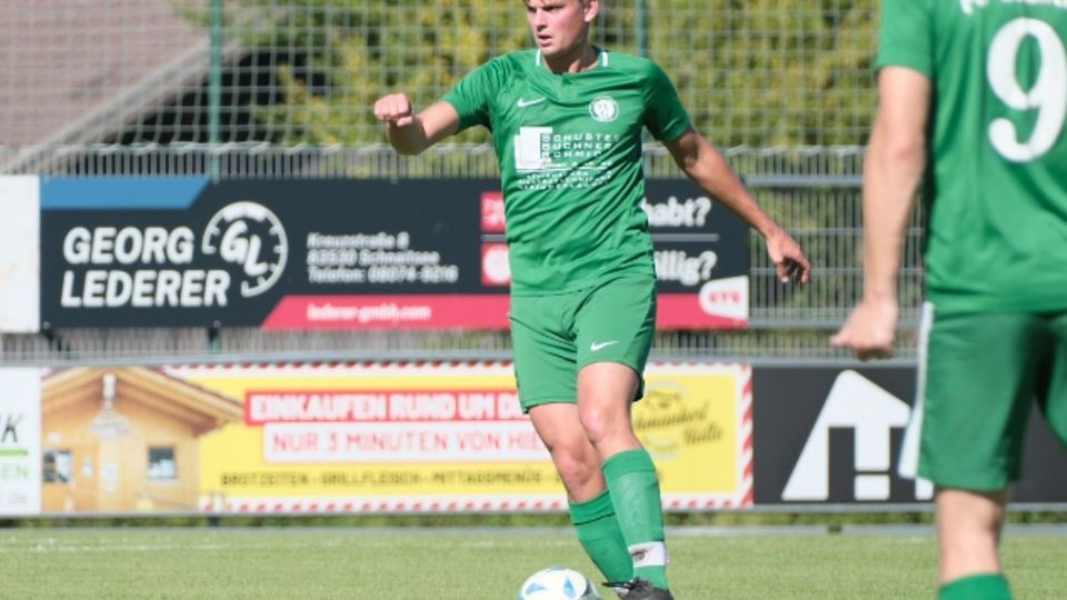 Er sicherte seinem Team noch einen Punkt wenige Minuten vor dem Abpfiff: Der seit Wochen stark aufspielende Stefan Köbinger vom Kreisliga-Spitzenreiter FC Grünthal