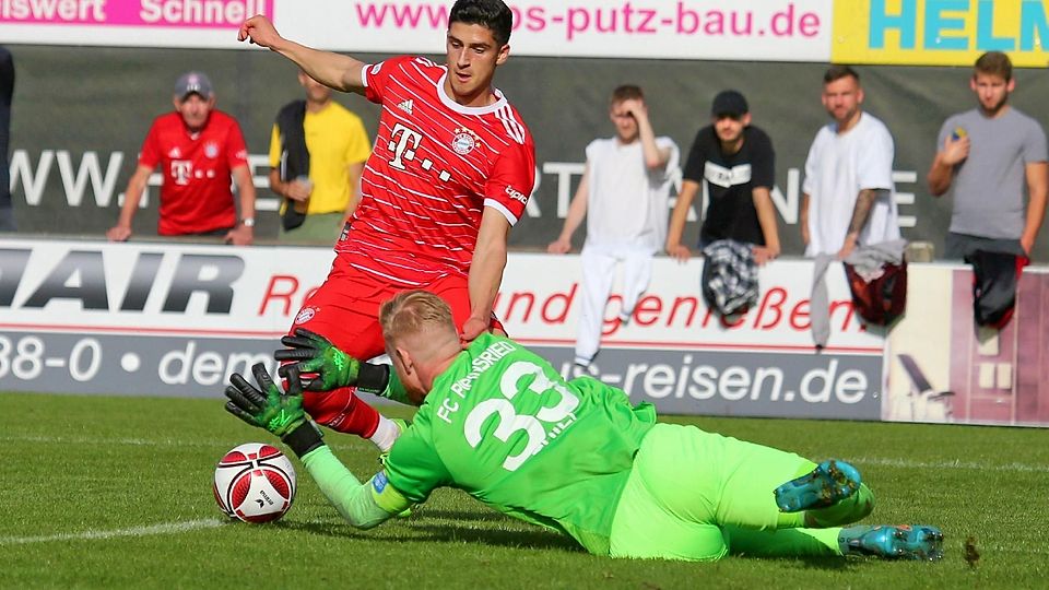 Hielt nicht lange: Felix Thiel (hier gegen den FC Bayern II) beendet das Kapitel Pipinsried.