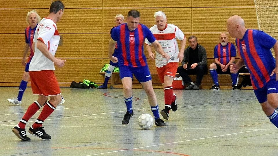 Das Nachsehen hatte der TSV Alling (in Weiß) gegen RW Oberföhring.