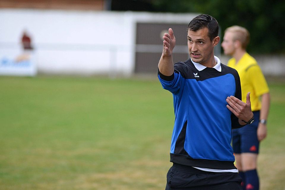 Zwei Jahre erfolgreich an der Seitenlinie: Dario Casola trainierte den SC Olching in der Landesliga.