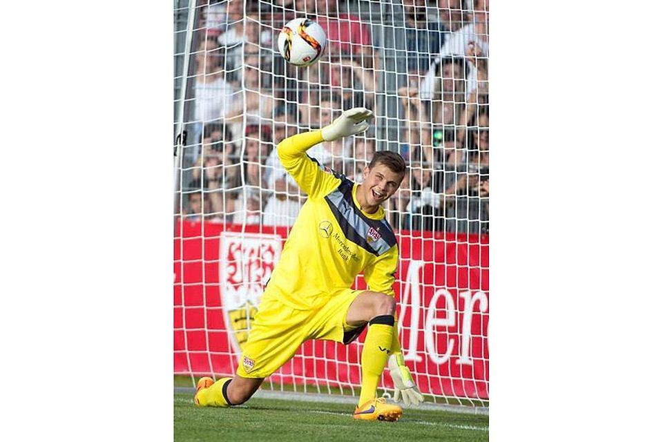 Neu im VfB-Tor ist Mitch Langerak, der aus Dortmund kam.
